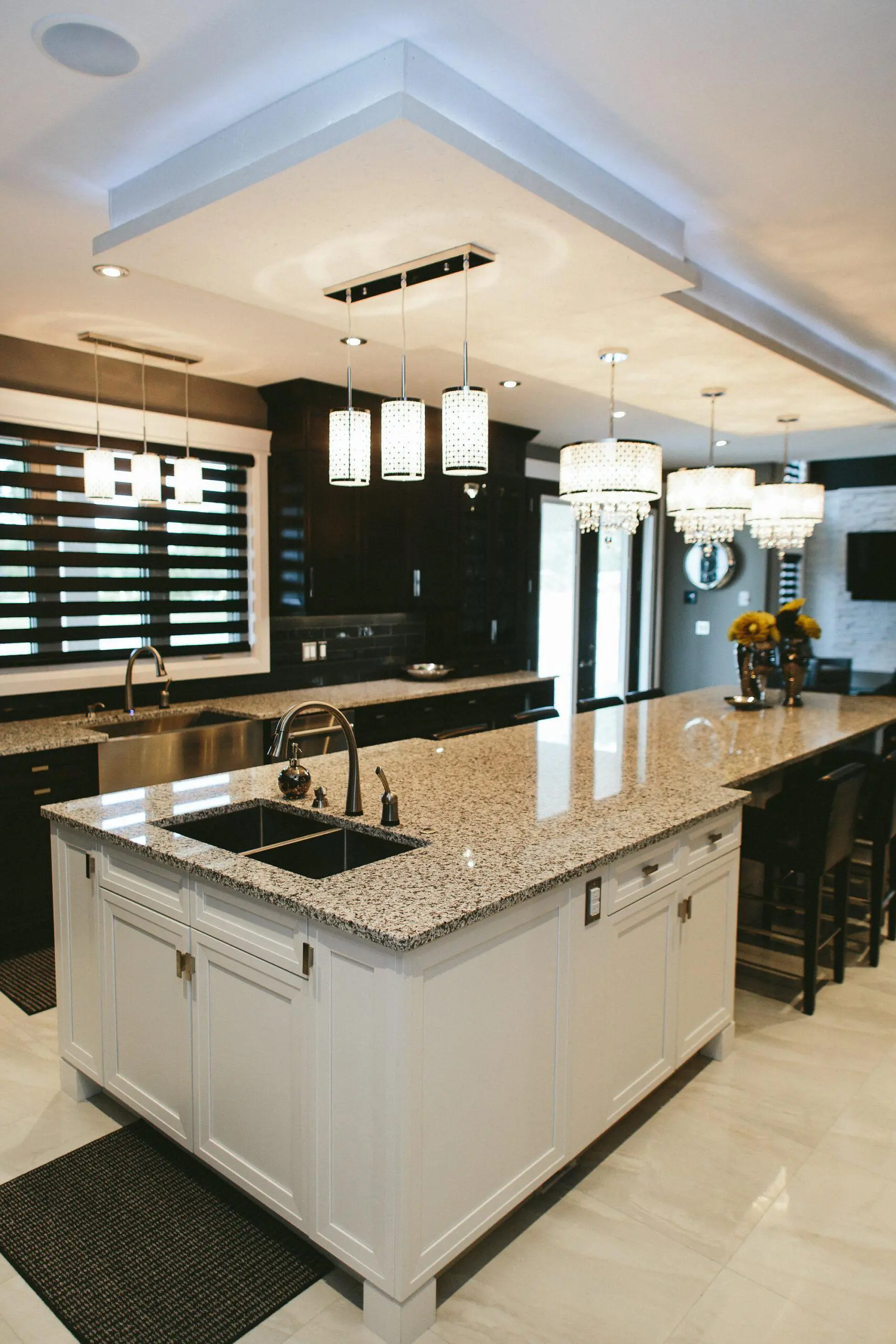 A kitchen utilizing Dekko’s lightweight concrete cladding on the ceiling.